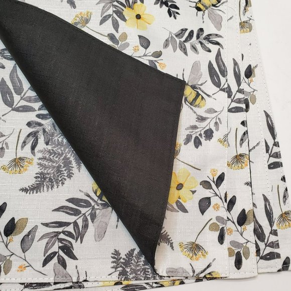 Bee Wildflower Placemats, Set of 4, Yellow Flowers Black, Cottagecore, NWT - Picture 5 of 6